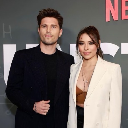Ronen Rubinstein and Jessica Parker Kennedy at the premiere of the Netflix show Unstable. 